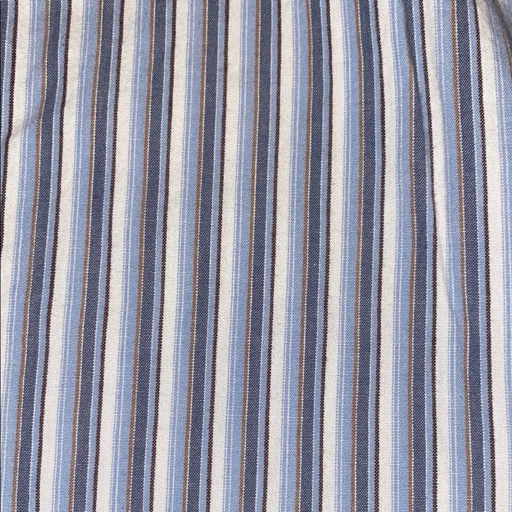 💚 2/$15 Blue and White Striped Casual Button Down Shirt - Picture 4 of 4